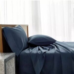 Michael Aram Striated Band California‎ King Fitted Sheet - Indigo